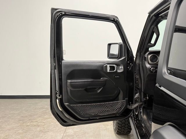 Used 2021 Jeep Wrangler Sport AWD/4WD image 13