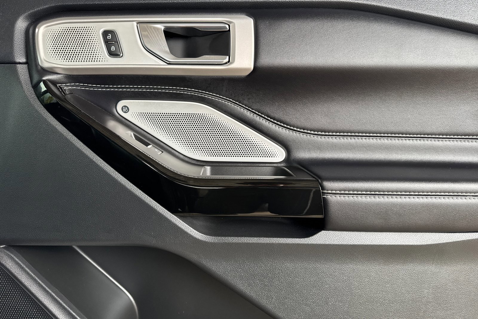 Certified 2022 Ford Explorer ST w/ Equipment Group 401A image 22