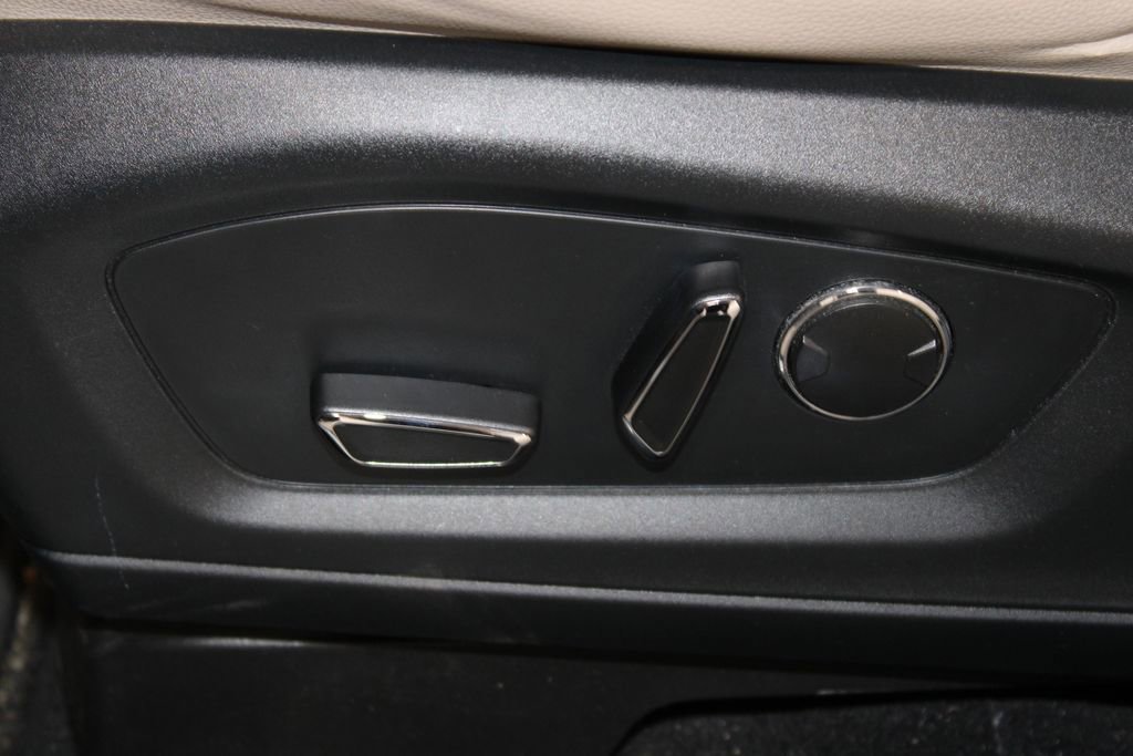 Certified 2020 Ford Explorer Limited AWD/4WD image 18