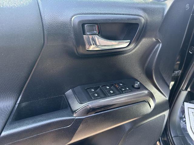 Used 2019 Toyota Tacoma TRD Sport w/ Technology Package AWD/4WD image 10