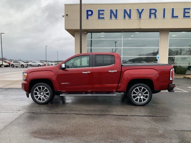 Used 2018 GMC Canyon Denali image 2