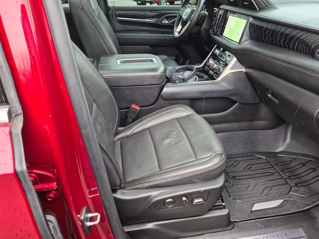 Used 2023 GMC Yukon Denali w/ Denali Reserve Package image 23
