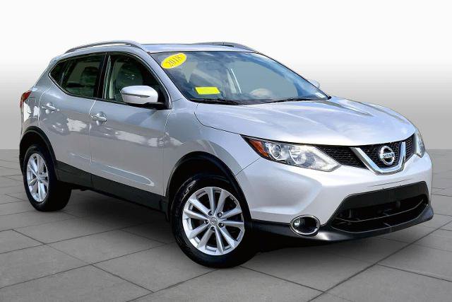 Used 2018 Nissan Rogue Sport SV w/ SV All-Weather Package AWD/4WD image 3