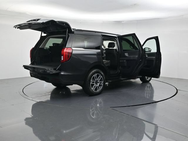Certified 2025 Ford Expedition Active AWD/4WD image 59
