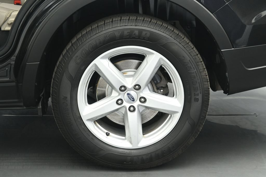 Certified 2018 Ford Explorer FWD image 20