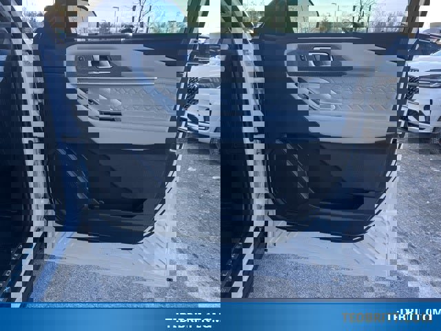 Certified 2025 Ford Explorer Platinum w/ Ultimate Package image 24