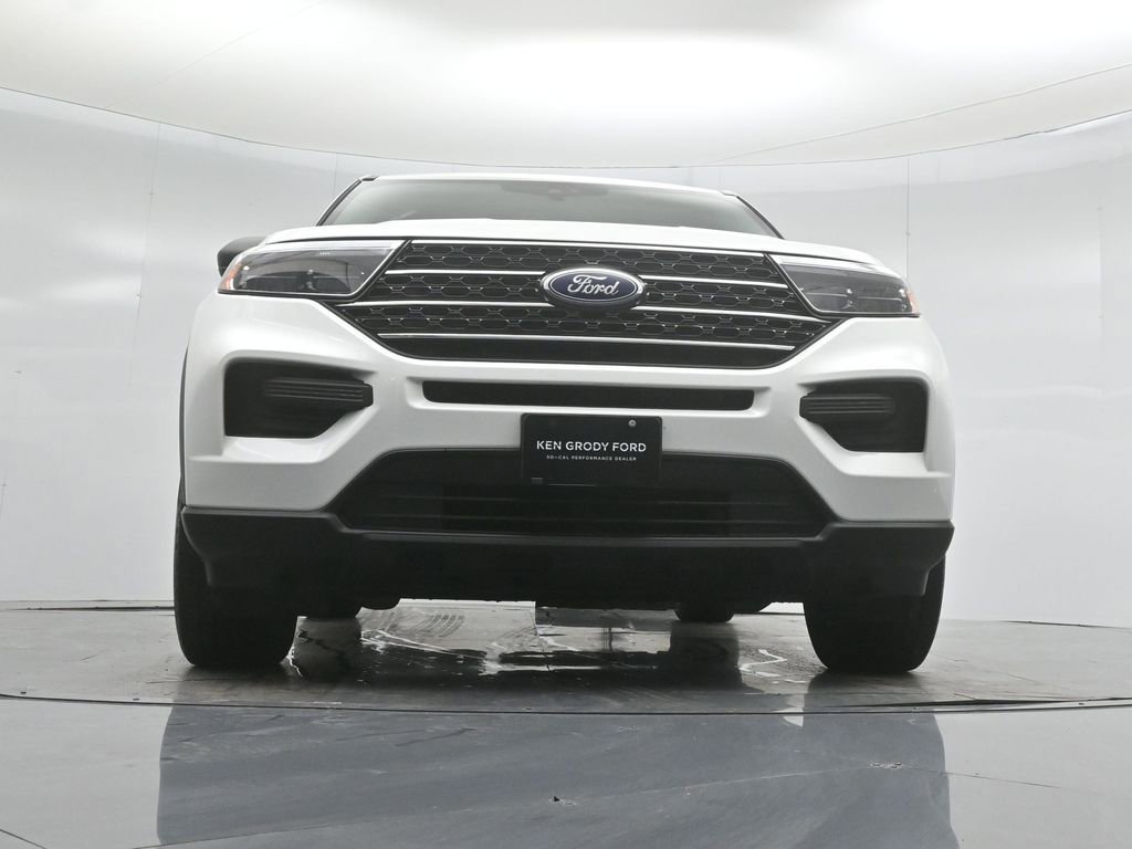 Certified 2024 Ford Explorer XLT RWD image 42
