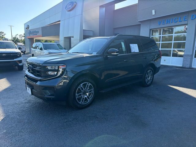 Certified 2025 Ford Expedition Active AWD/4WD image 3