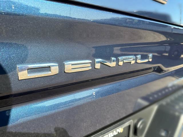 Used 2021 GMC Sierra 1500 Denali w/ Driver Alert Package II AWD/4WD image 13