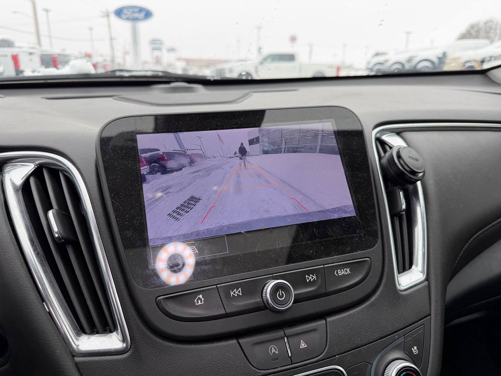 Used 2024 Chevrolet Malibu LT image 20