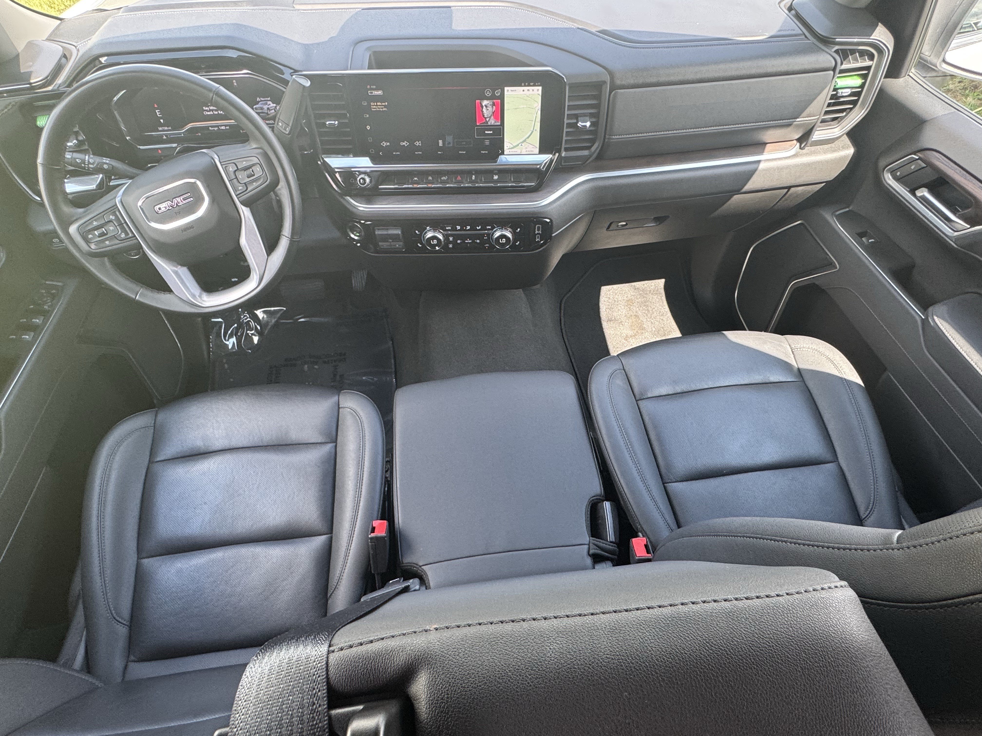 Used 2025 GMC Sierra 1500 SLT AWD/4WD image 23