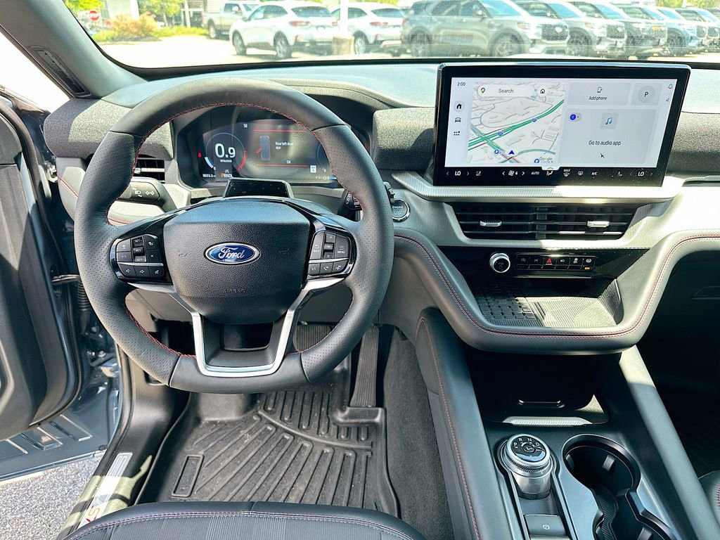 Certified 2025 Ford Explorer ST-Line w/ Premium Package RWD image 19