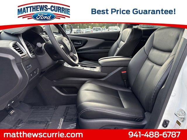 Used 2024 Nissan Murano SV w/ SV Midnight Edition Package image 9