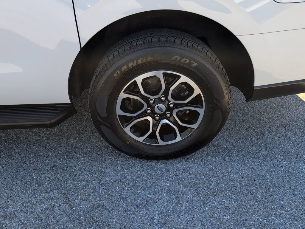 Certified 2024 Ford Expedition Max XLT image 16