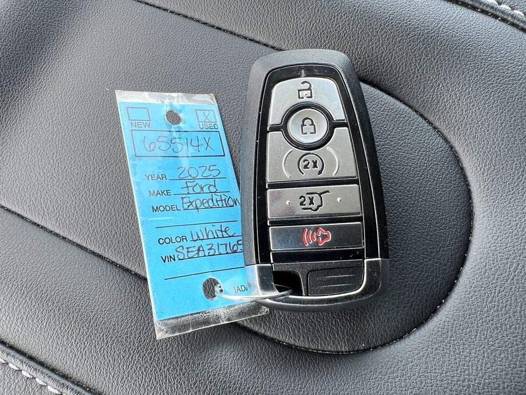 Certified 2025 Ford Expedition Platinum AWD/4WD image 38
