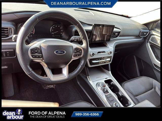 Certified 2023 Ford Explorer XLT w/ Equipment Group 202A AWD/4WD image 9