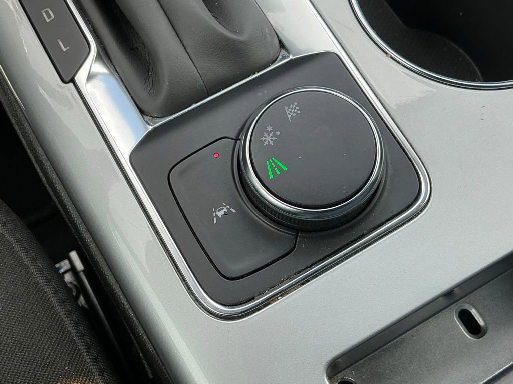 Used 2025 Chevrolet Blazer LT FWD image 33