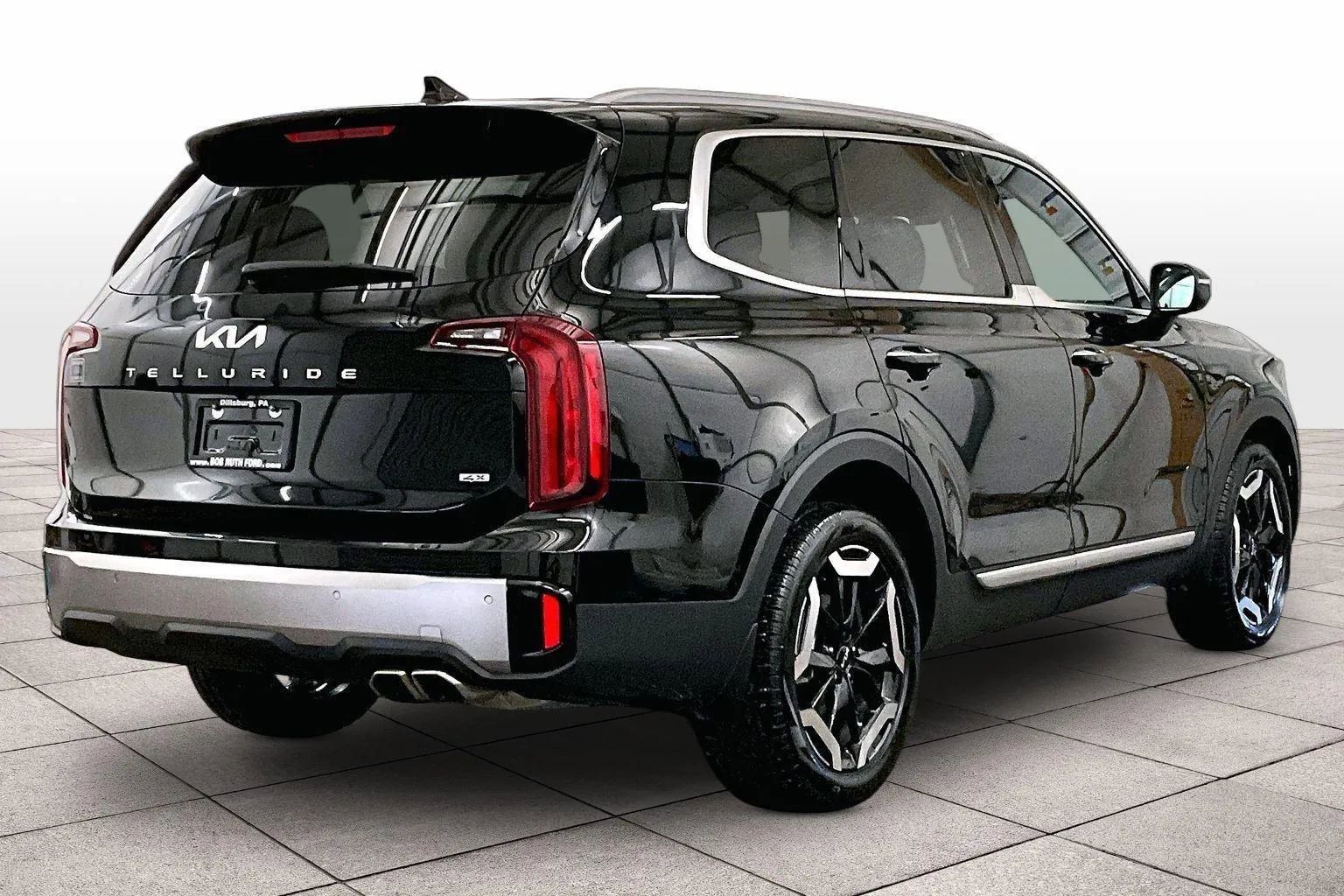 Used 2025 Kia Telluride S image 11