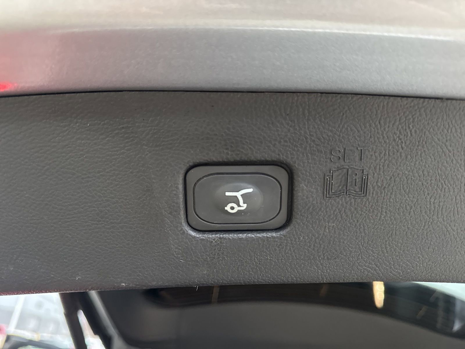 Certified 2024 Ford Edge Titanium w/ Equipment Group 301A image 40