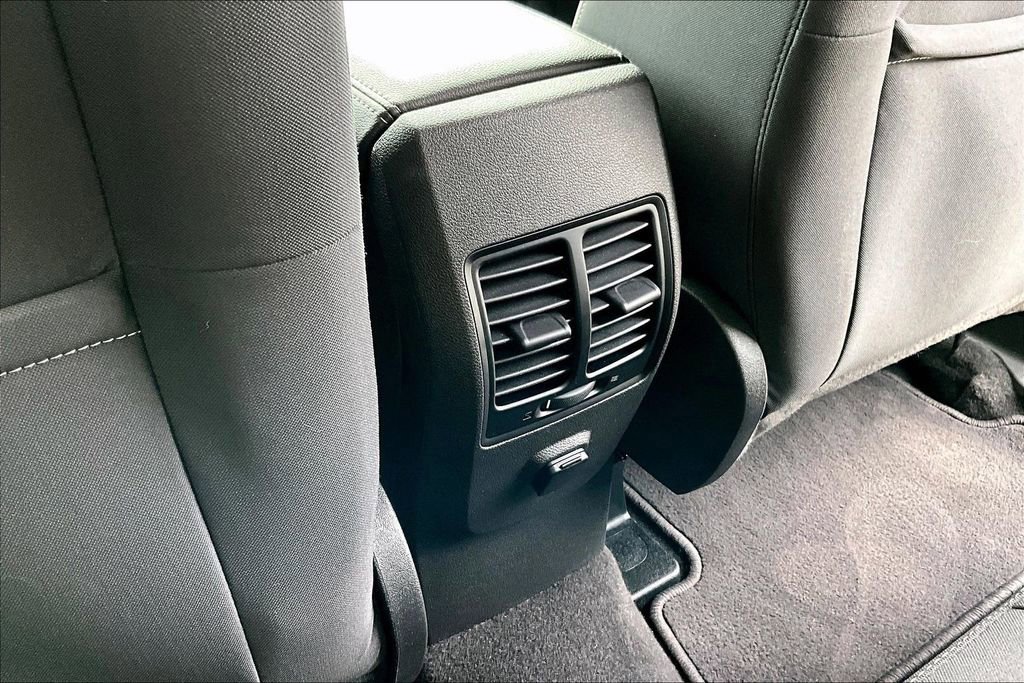 Certified 2019 Ford Escape SE image 33