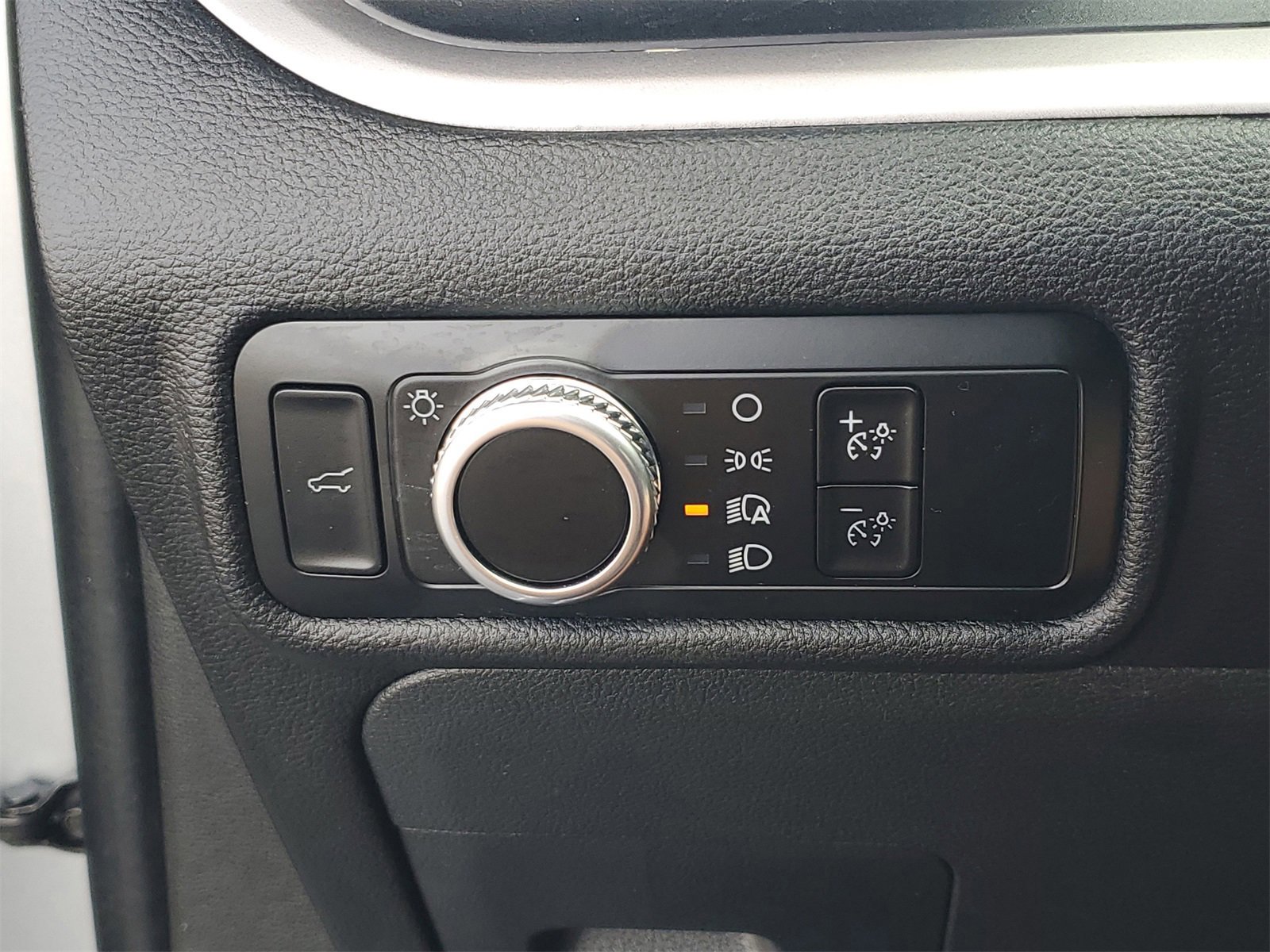 Certified 2023 Ford Explorer XLT image 31