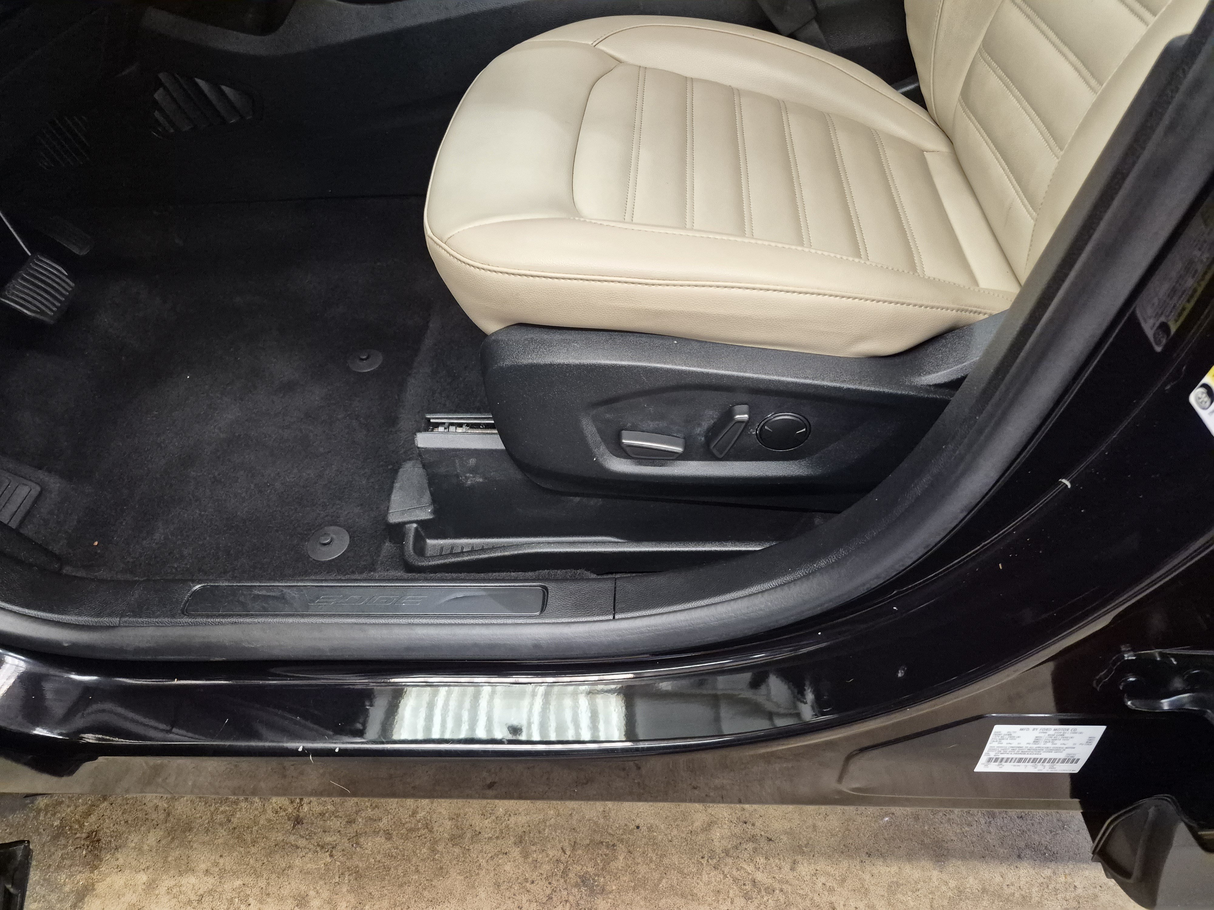 Certified 2022 Ford Edge SEL AWD/4WD image 12