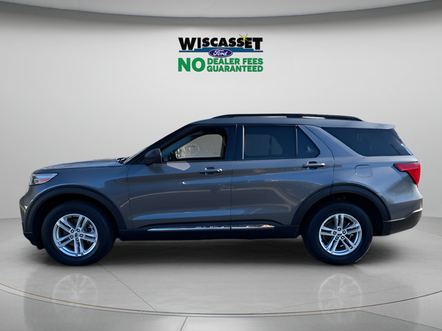 Certified 2022 Ford Explorer XLT w/ Equipment Group 202A AWD/4WD image 2