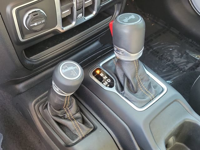 Used 2023 Jeep Wrangler Unlimited Sahara AWD/4WD image 12