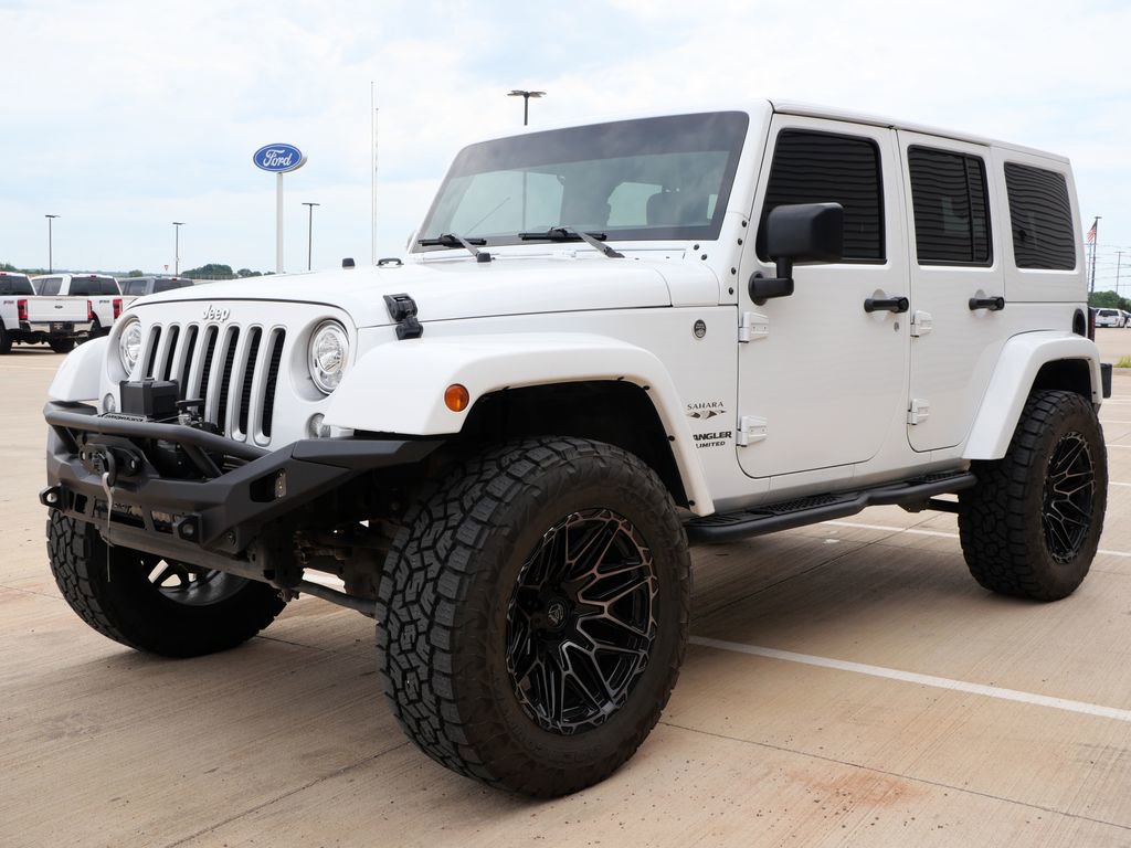 Used 2017 Jeep Wrangler Unlimited Sahara AWD/4WD image 7