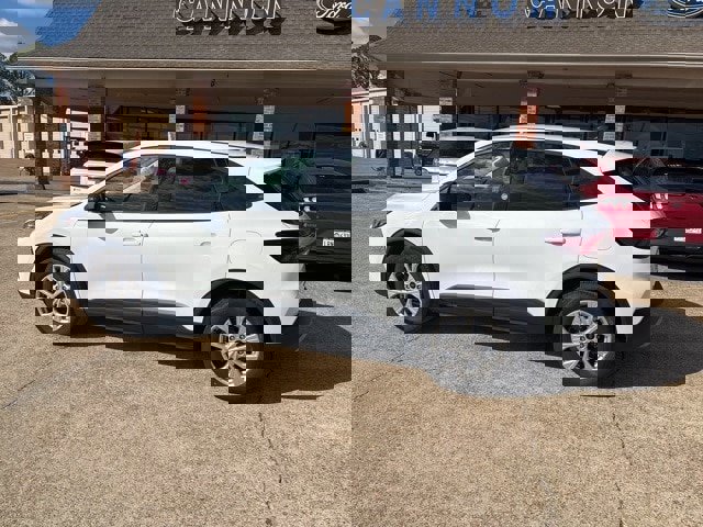 Certified 2025 Ford Escape Active image 3