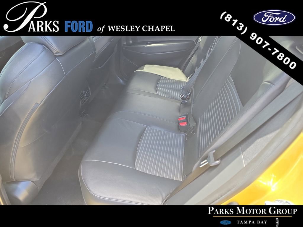 Used 2023 Toyota Corolla Cross AWD Hybrid w/ Convenience Package image 15