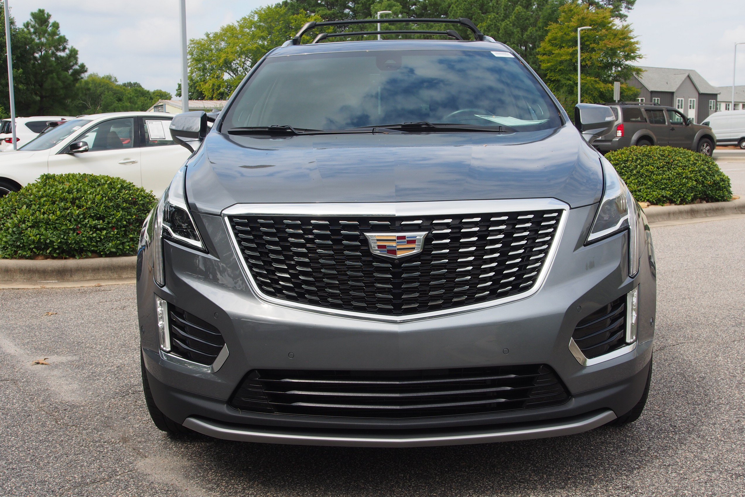 Used 2022 Cadillac XT5 Premium Luxury w/ Technology Package FWD image 3