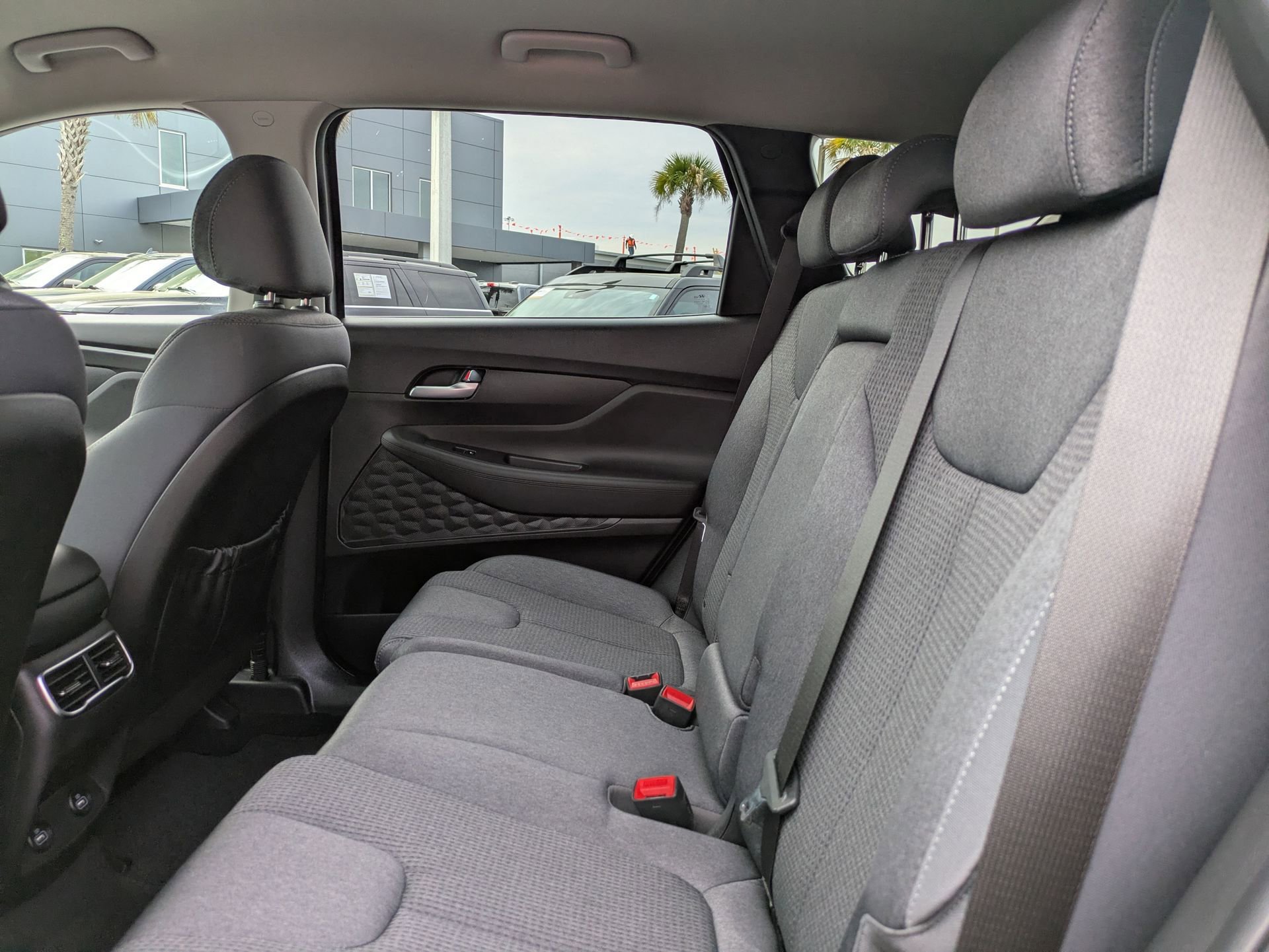 Used 2023 Hyundai Santa Fe SEL image 14