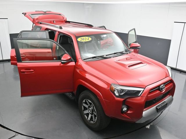 Used 2024 Toyota 4Runner TRD Off-Road Premium AWD/4WD image 35