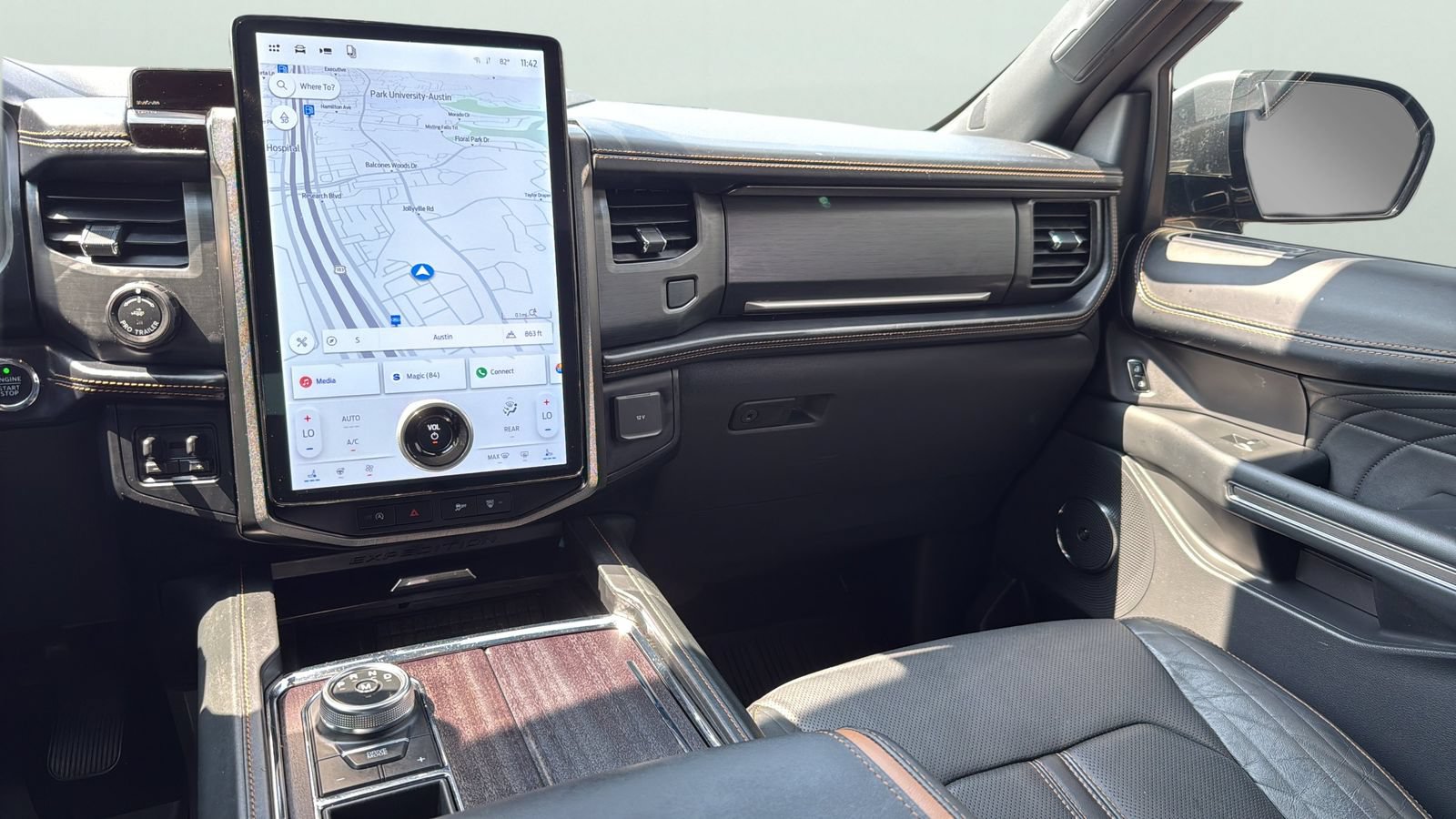 Certified 2023 Ford Expedition Platinum RWD image 19