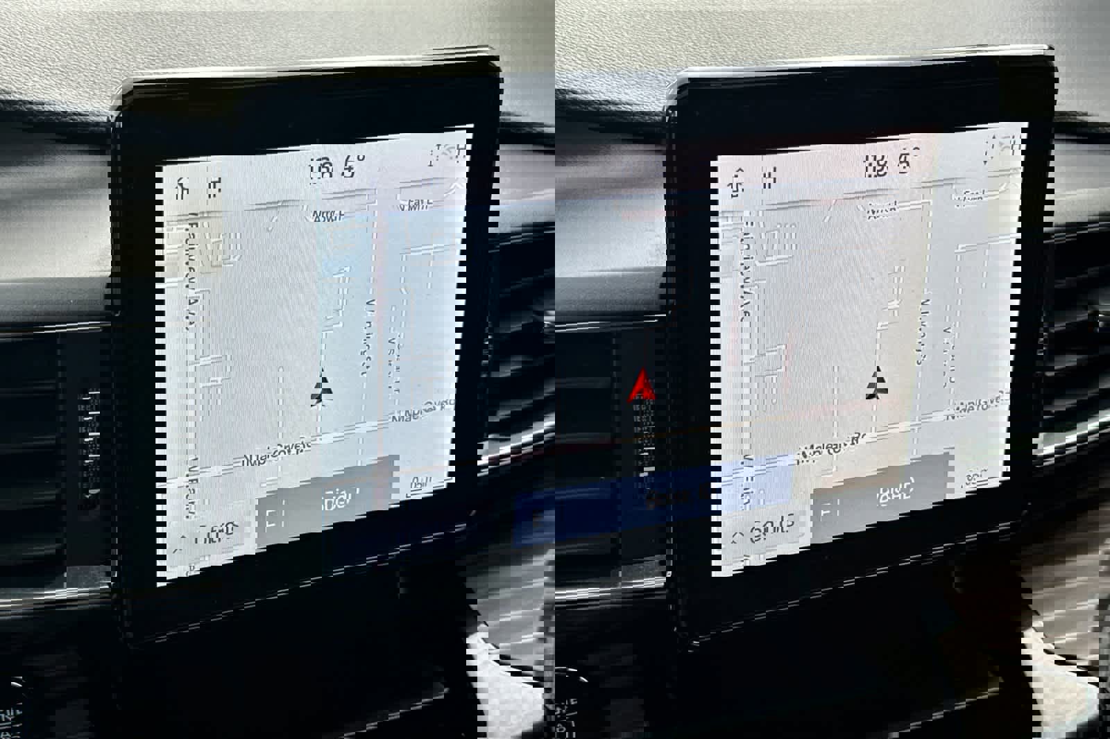 Certified 2022 Ford Explorer Limited w/ Equipment Group 301A image 20