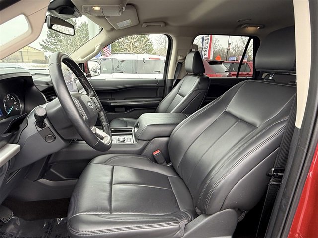 Certified 2022 Ford Expedition XLT image 6