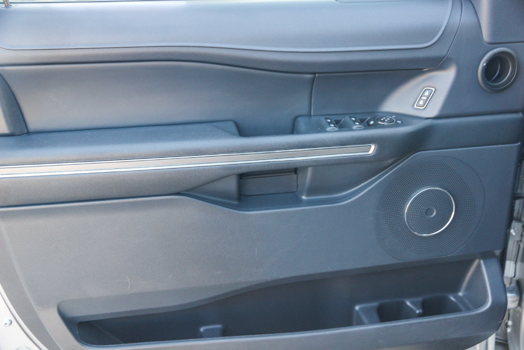 Certified 2022 Ford Expedition XLT RWD image 22