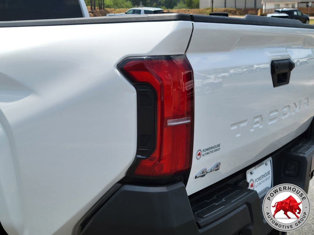 Used 2024 Toyota Tacoma SR image 13