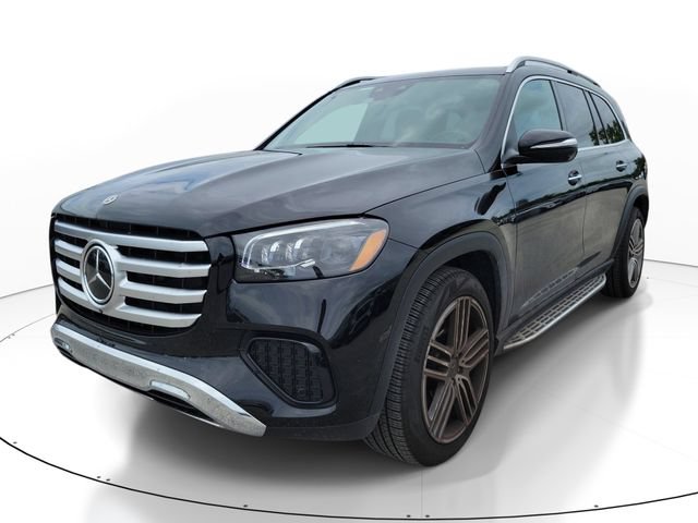 Used 2025 Mercedes-Benz GLS 450 4MATIC image 4