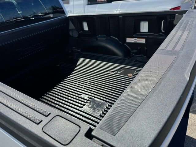 Certified 2025 Ford F150 XLT w/ Equipment Group 301A Standard AWD/4WD image 40
