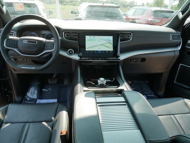 Used 2024 Jeep Wagoneer Series II AWD/4WD image 22