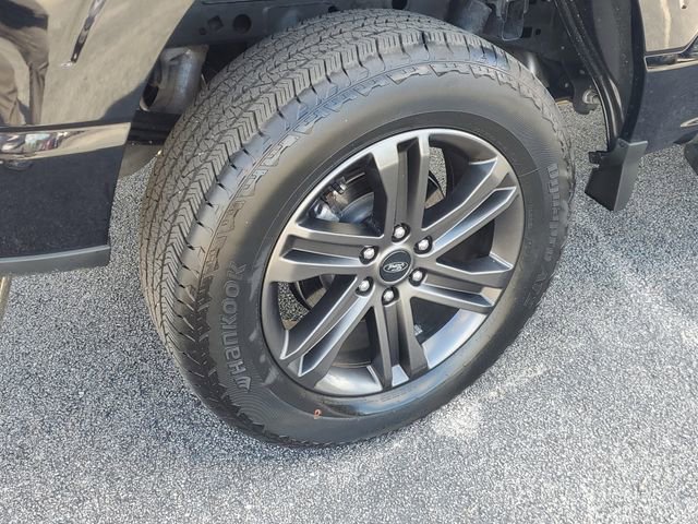 Certified 2022 Ford F150 XLT w/ Equipment Group 302A High image 5