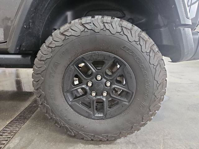 Used 2018 Jeep Wrangler Unlimited Rubicon AWD/4WD image 32