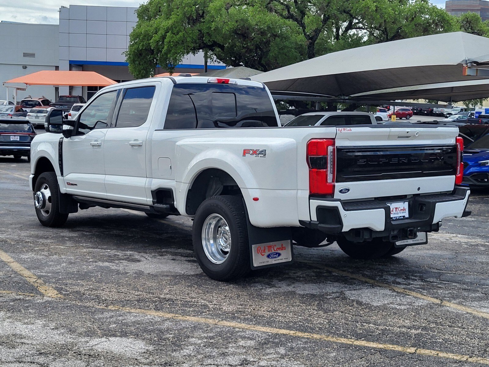 Certified 2025 Ford F350 Platinum AWD/4WD image 6