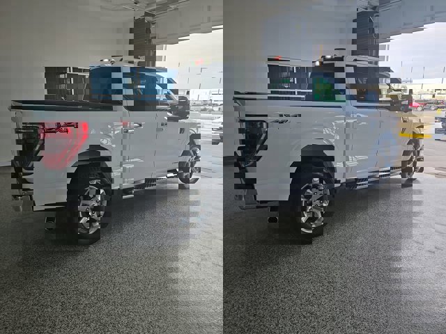 Certified 2021 Ford F150 XLT w/ Equipment Group 302A High image 4