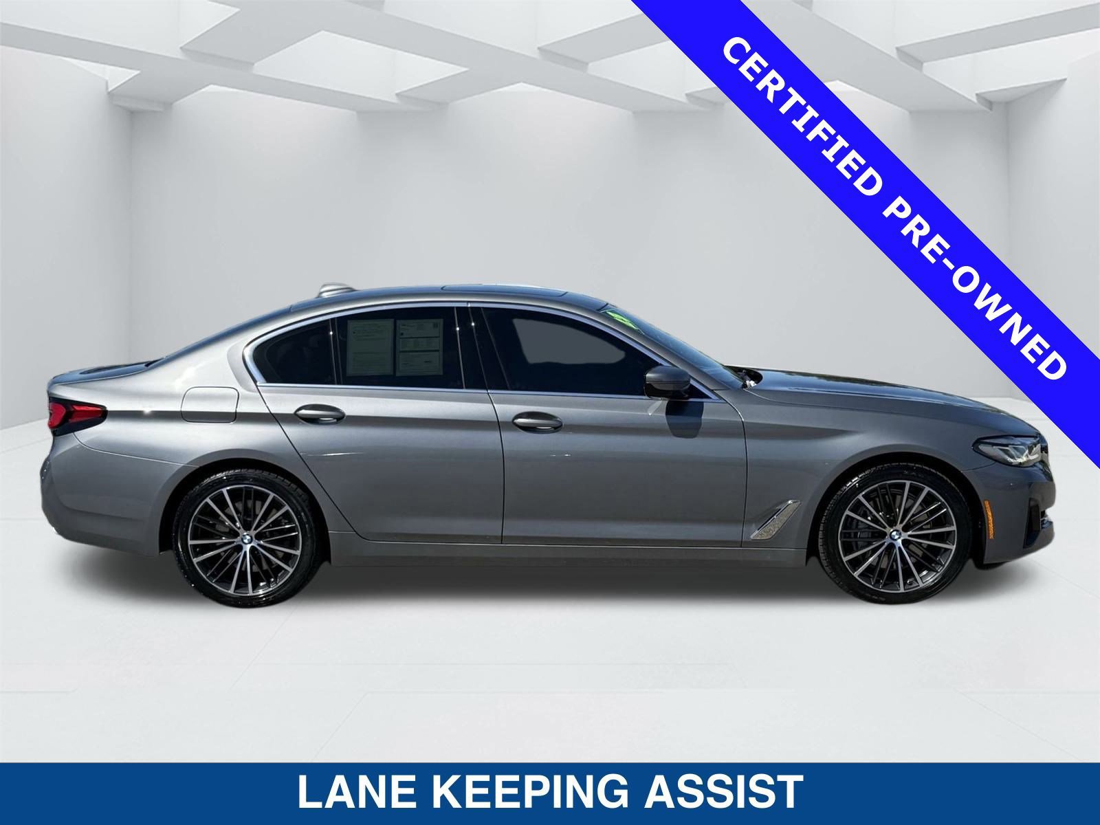 Used 2023 BMW 540i xDrive image 5
