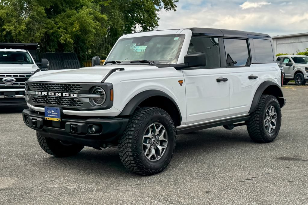Certified 2025 Ford Bronco Badlands AWD/4WD image 7