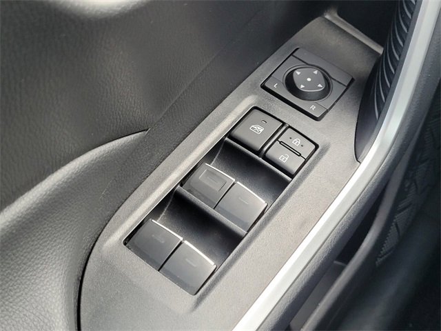 Used 2025 Toyota RAV4 XLE image 23