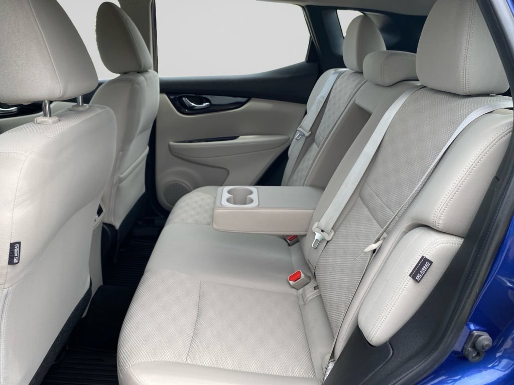 Used 2020 Nissan Rogue Sport SV AWD/4WD image 19